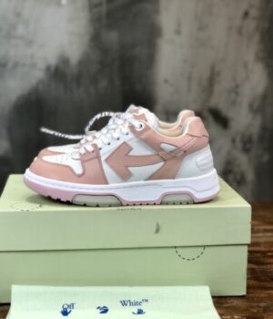 OFF-WHITE SNEAKER