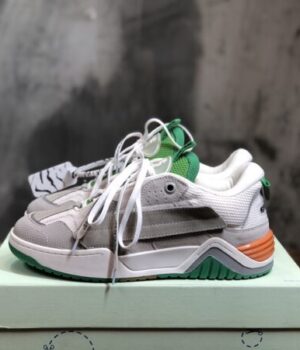 OFF-WHITE SNEAKER