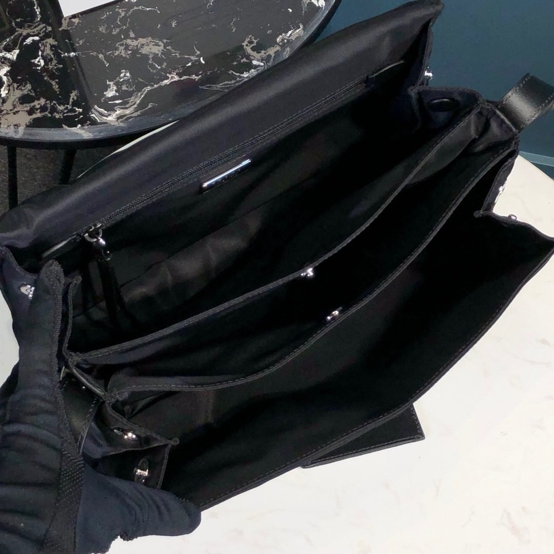PRADA BAG - Image 7