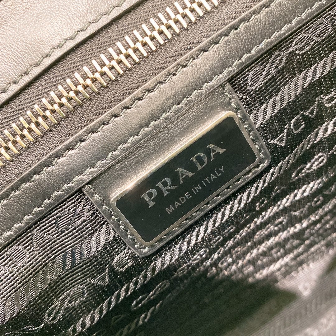 PRADA BAG - Image 5