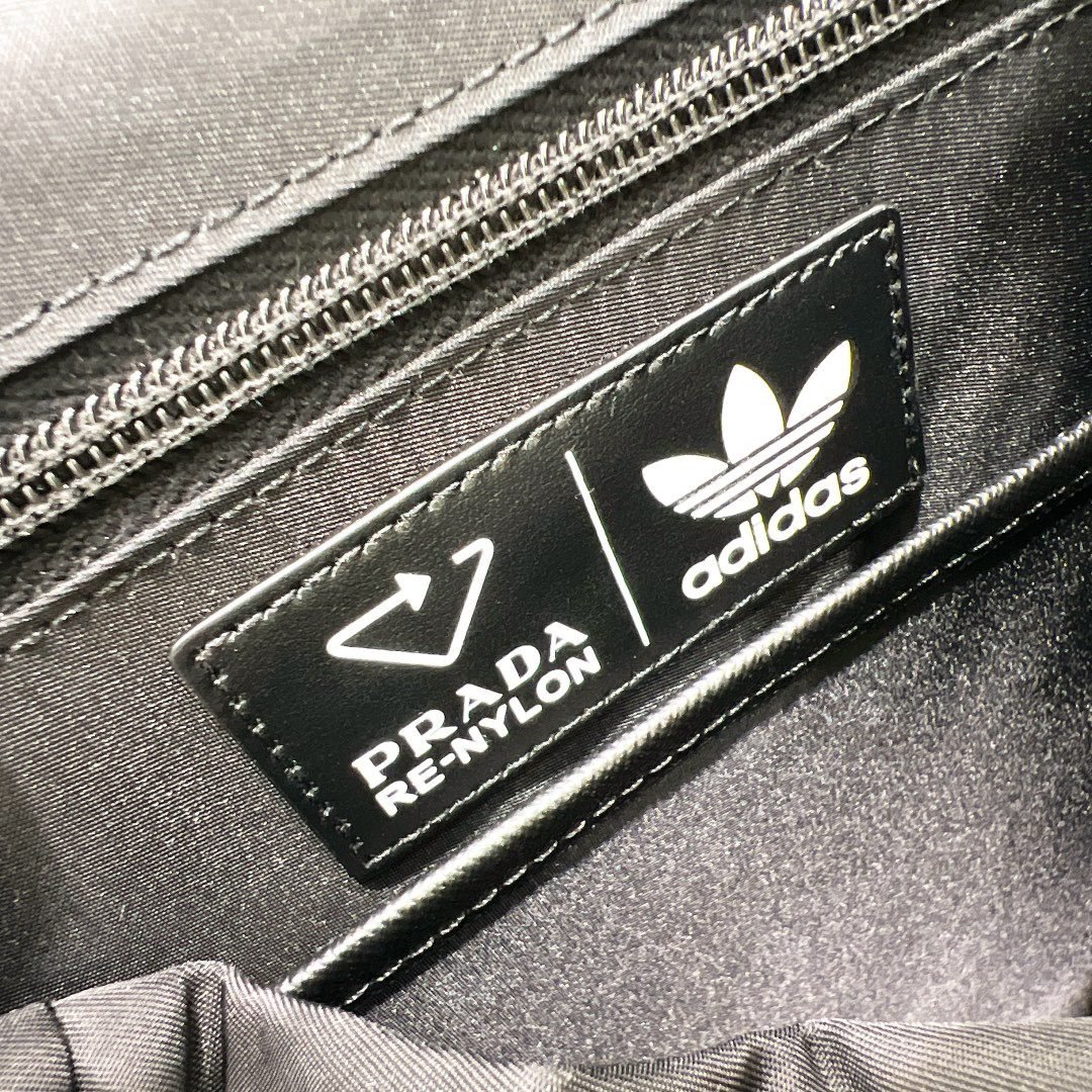 PRADA BAG - Image 5