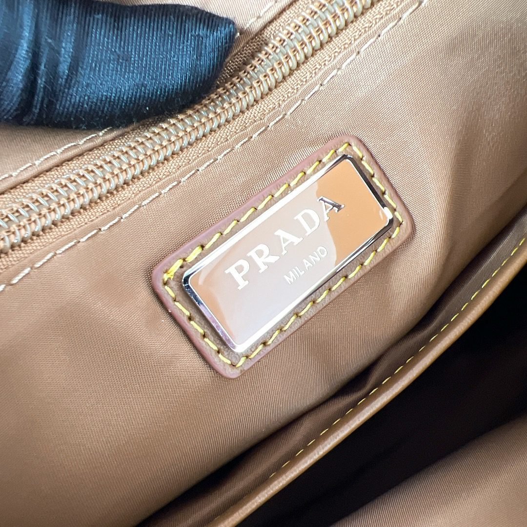 PRADA BAG - Image 5