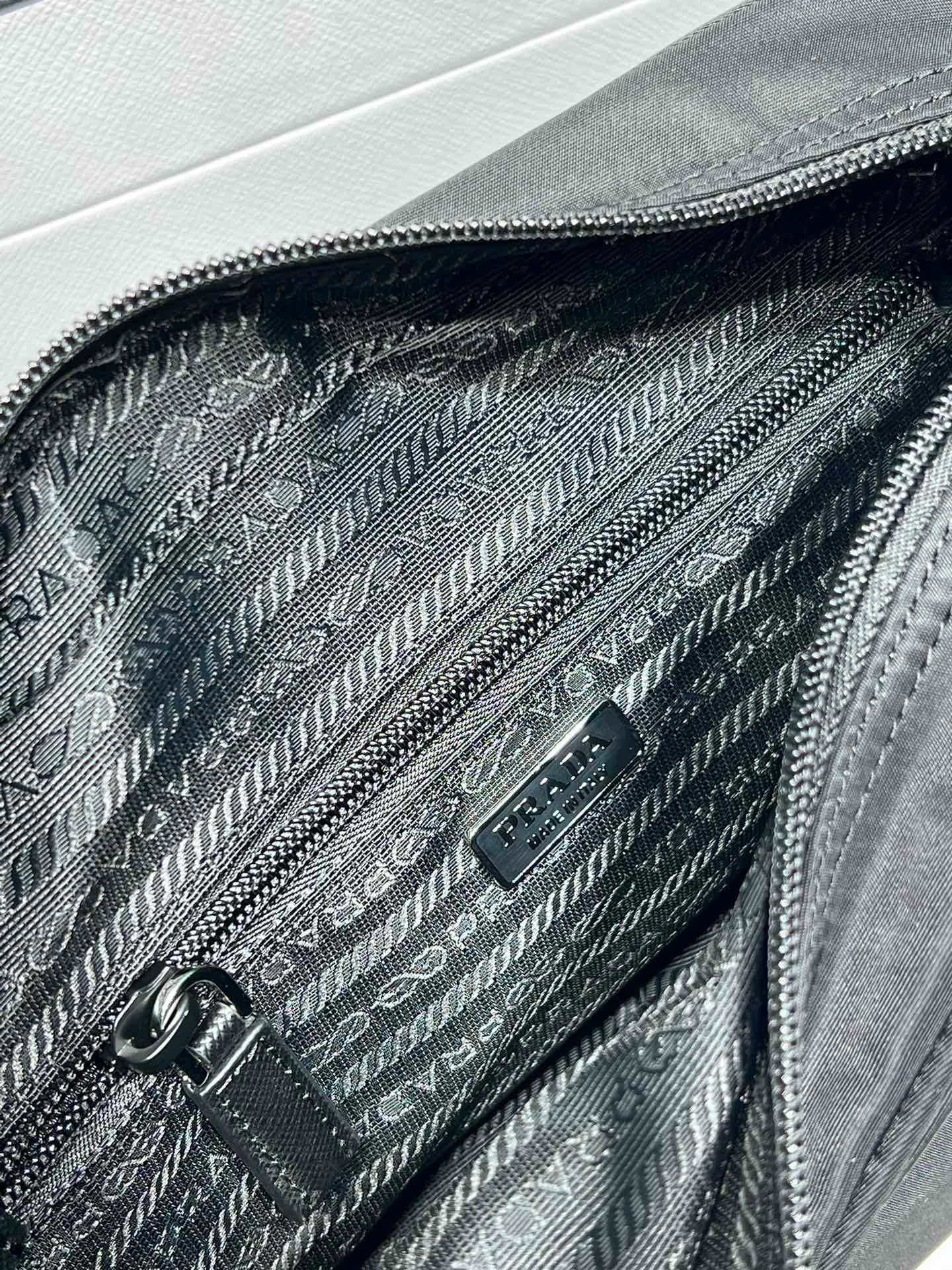 PRADA BAG - Image 7