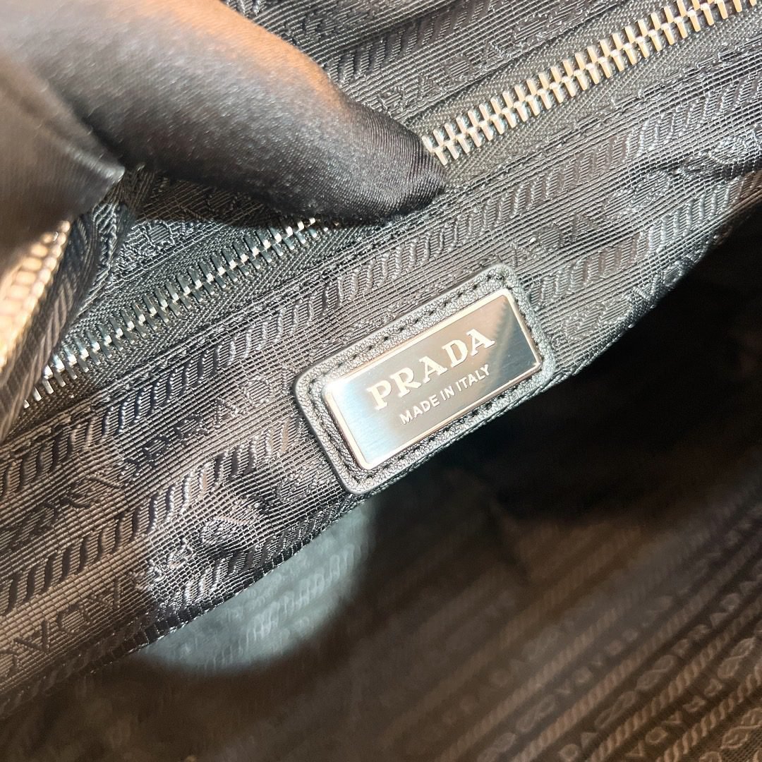 PRADA BAG - Image 5