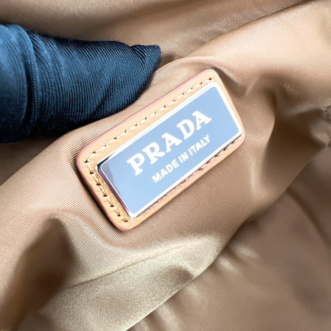 PRADA BAG - Image 5