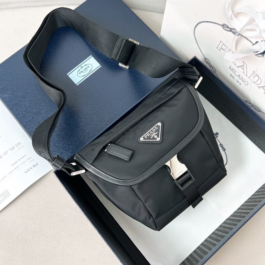 PRADA BAG - Image 2