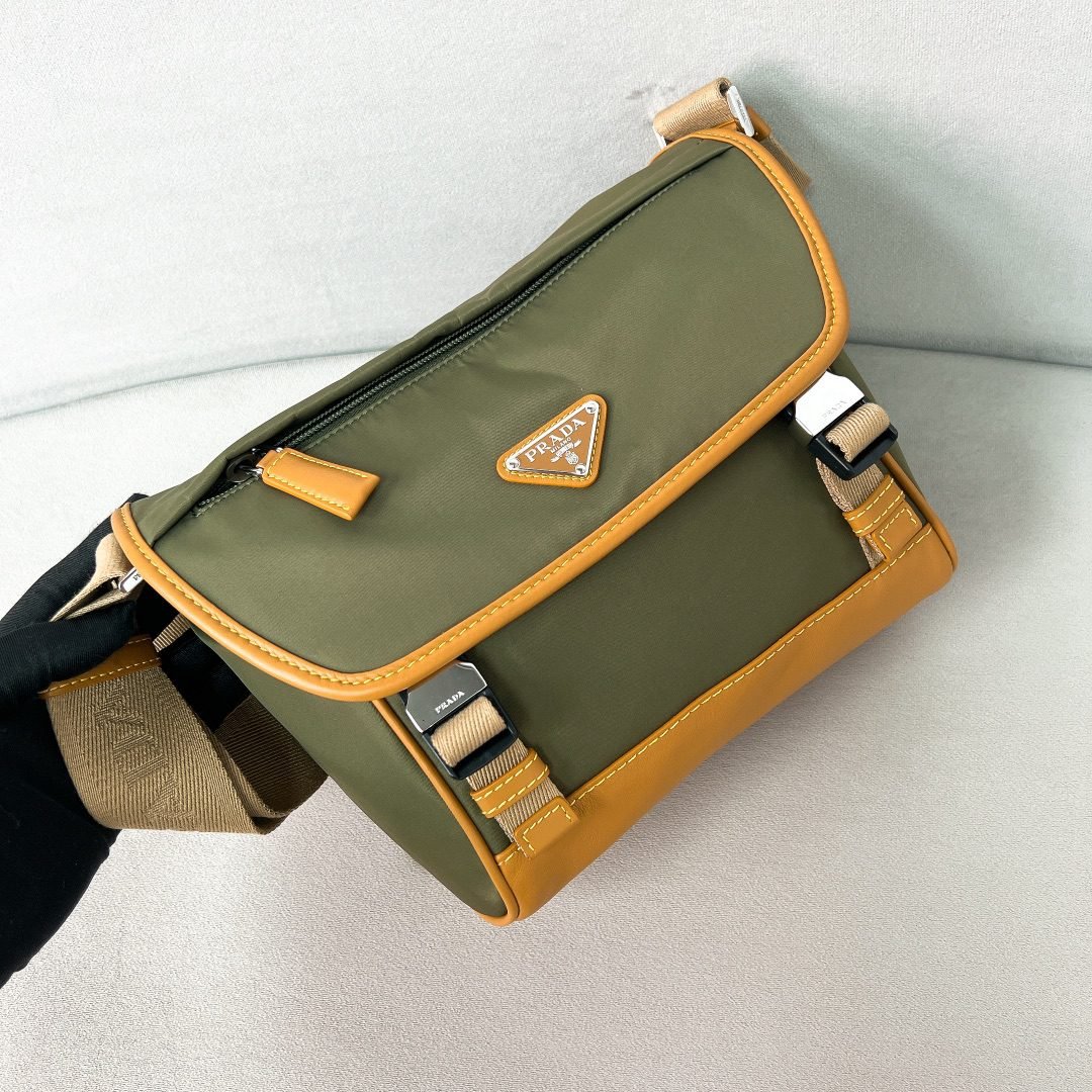 PRADA BAG - Image 3