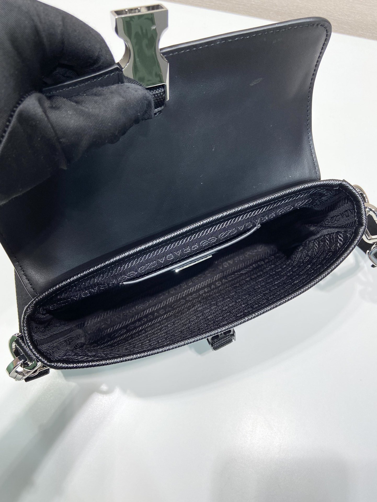 PRADA BAG - Image 7