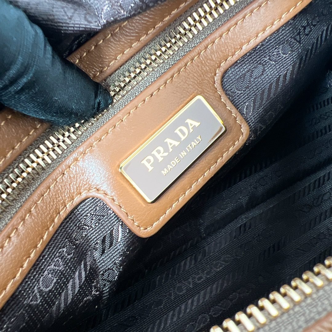 PRADA BAG - Image 5