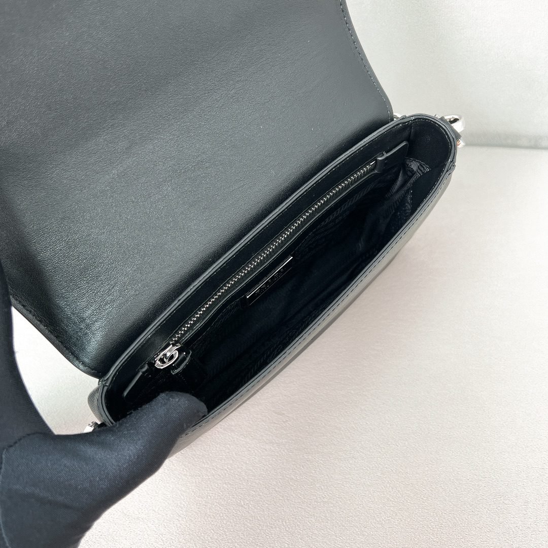 PRADA BAG - Image 7