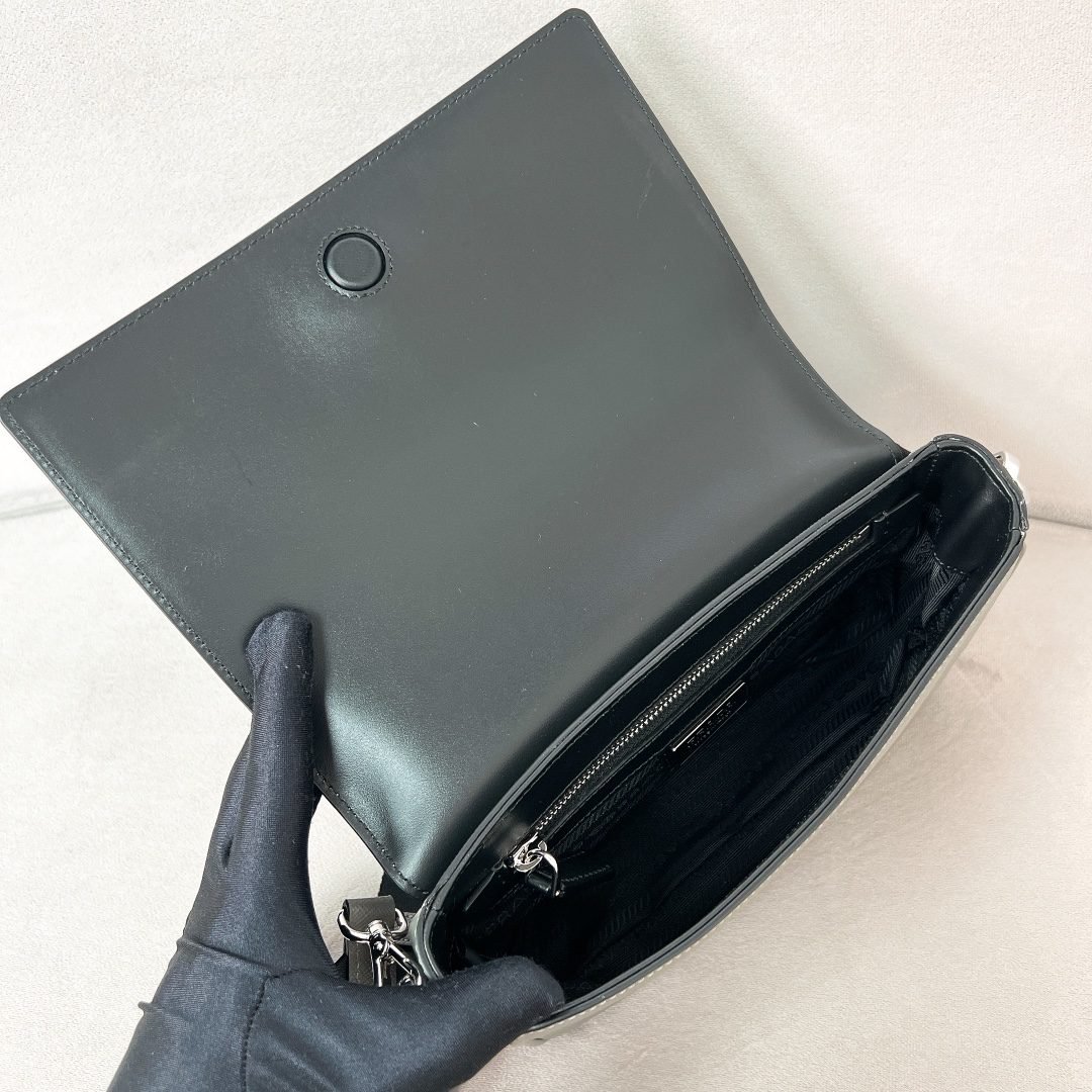 PRADA BAG - Image 7