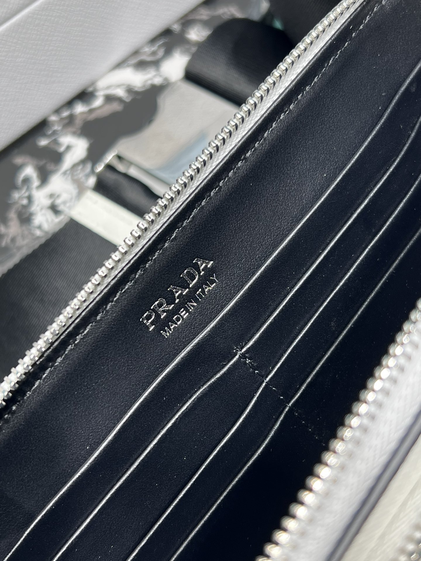 PRADA BAG - Image 7