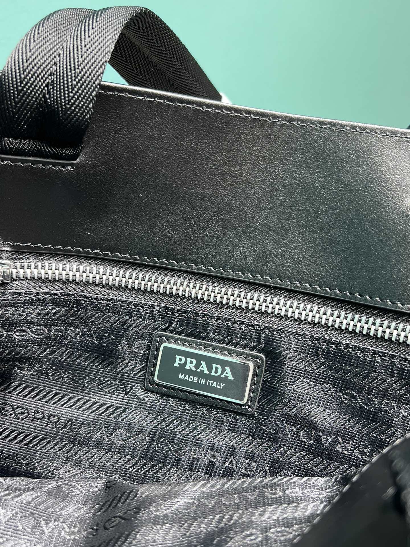 PRADA BAG - Image 7