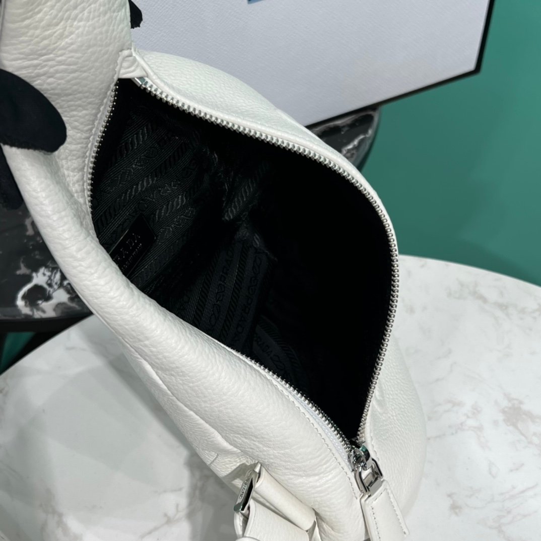 PRADA BAG - Image 5