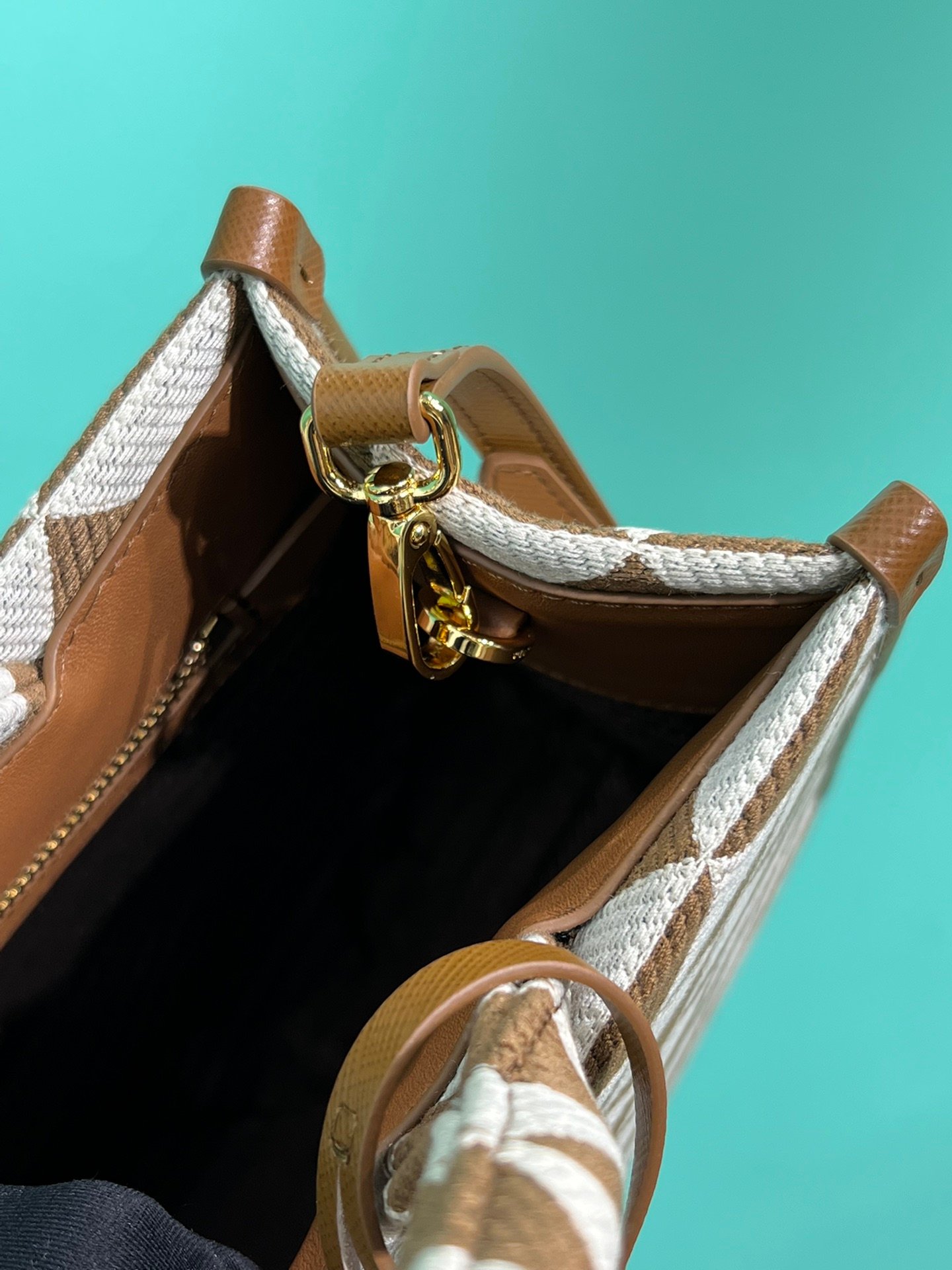 PRADA BAG - Image 5