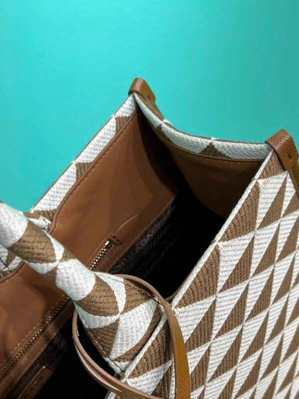 PRADA BAG - Image 6