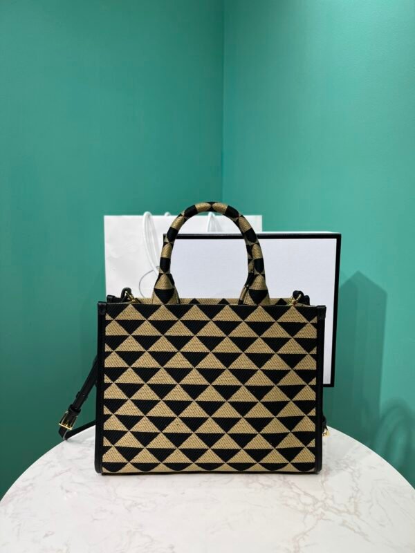 PRADA BAG - Image 4