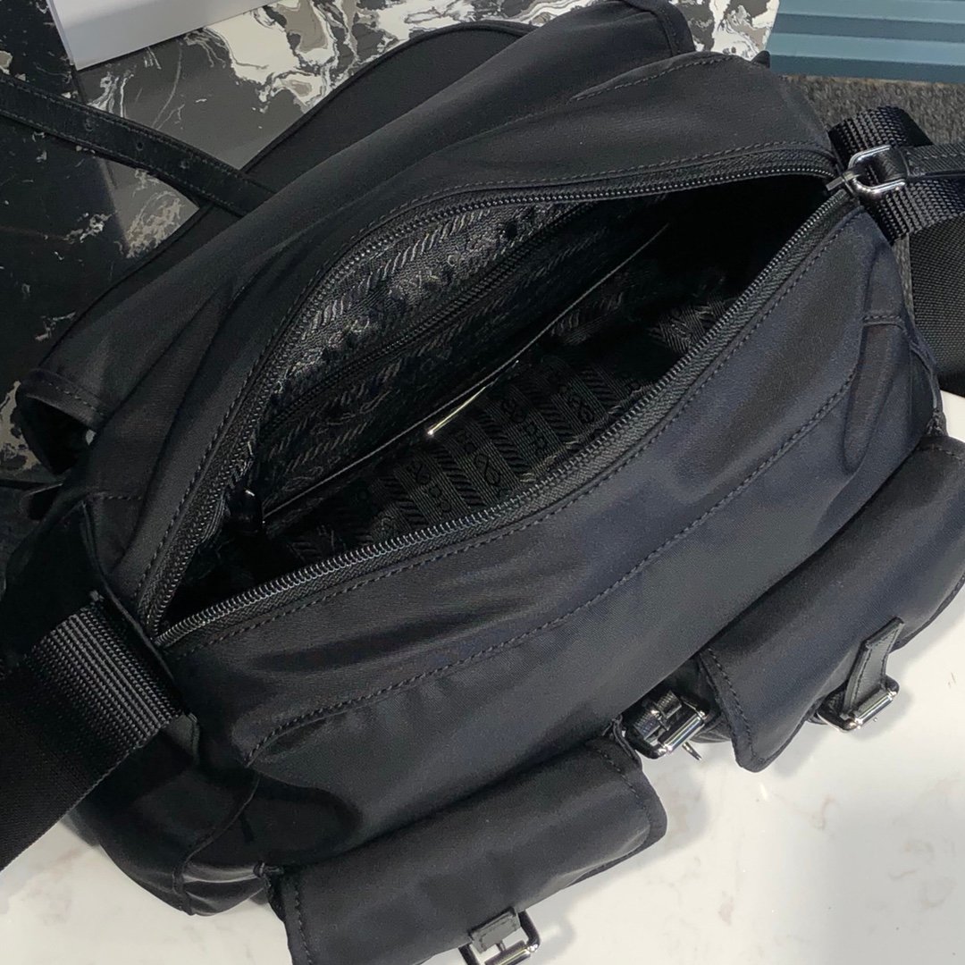 PRADA BAG - Image 5