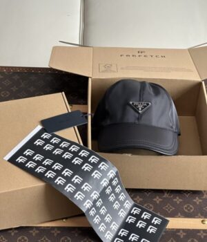 PRADA CAP