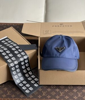 PRADA CAP