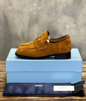 PRADA LOAFER