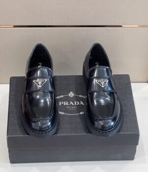PRADA LOAFER