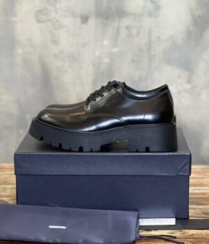 PRADA SNEAKER