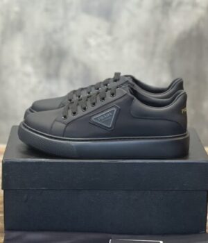 PRADA SNEAKER
