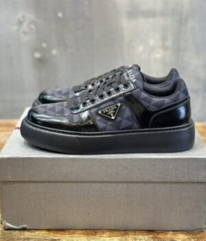 PRADA SNEAKER