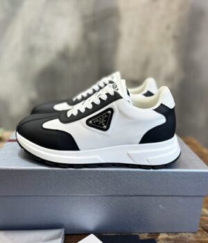 PRADA SNEAKER