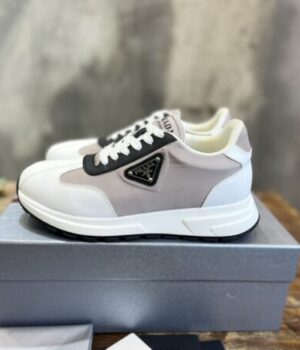 PRADA SNEAKER
