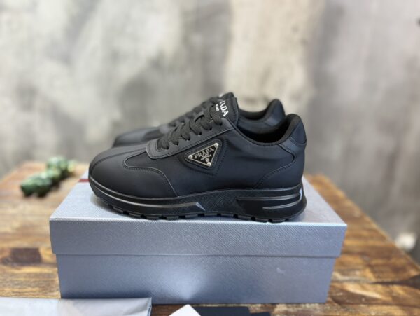 PRADA SNEAKER