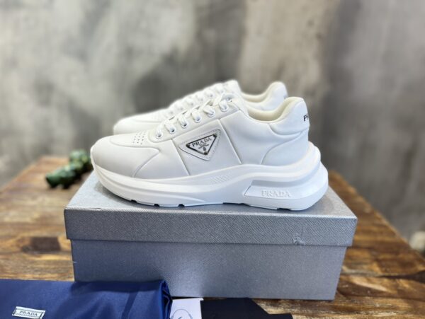 PRADA SNEAKER