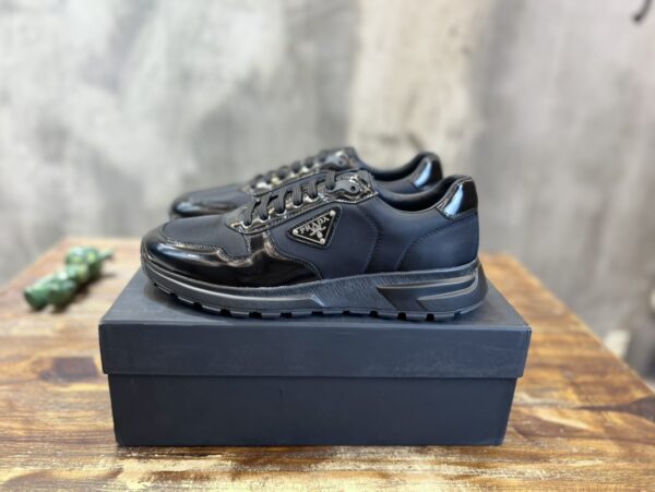 PRADA SNEAKER