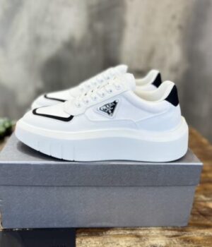 PRADA SNEAKER