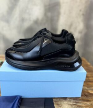 PRADA SNEAKER
