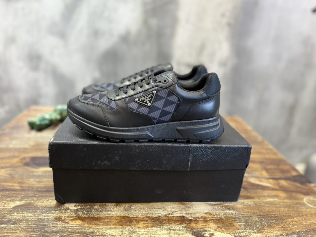 PRADA SNEAKER - Image 2