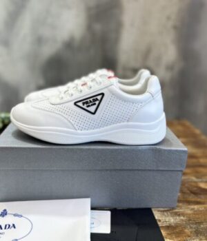 PRADA SNEAKER