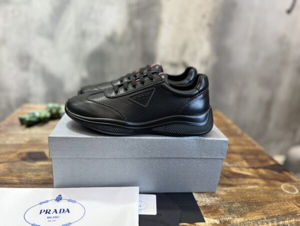 PRADA SNEAKER
