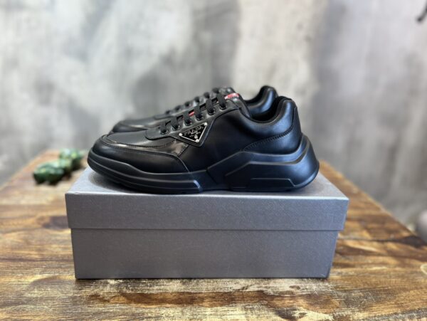 PRADA SNEAKER