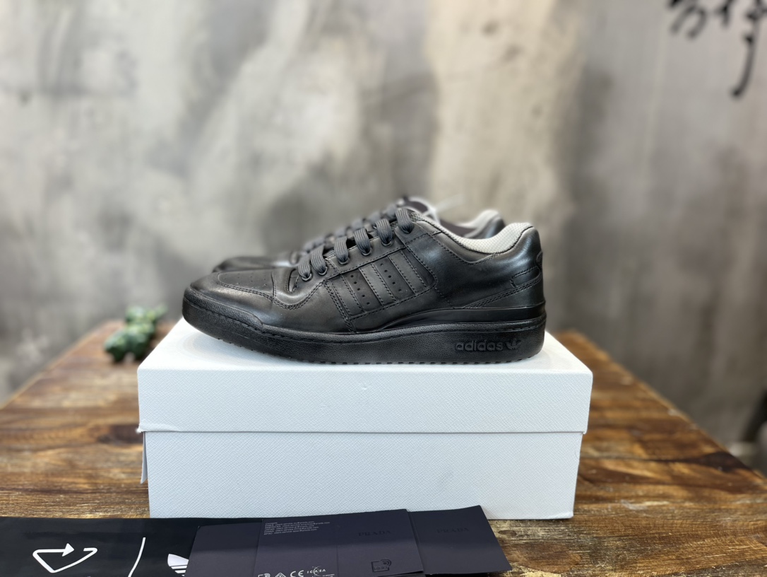 PRADA SNEAKER - Image 2