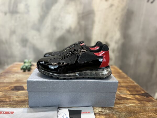 PRADA SNEAKER
