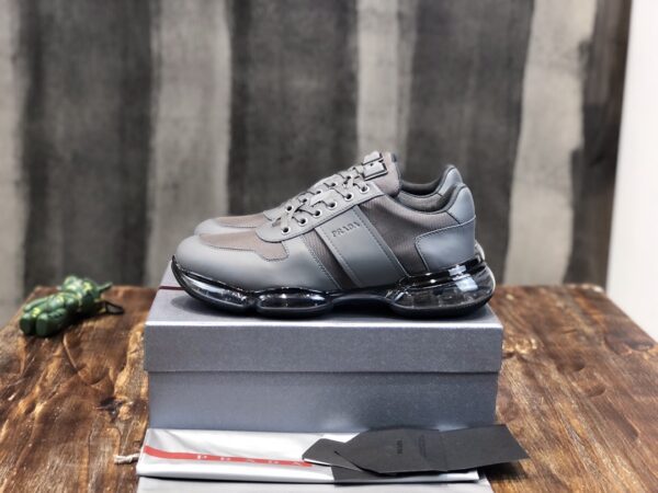 PRADA SNEAKER