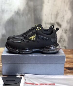 PRADA SNEAKER