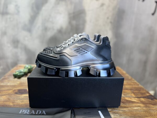 PRADA SNEAKER