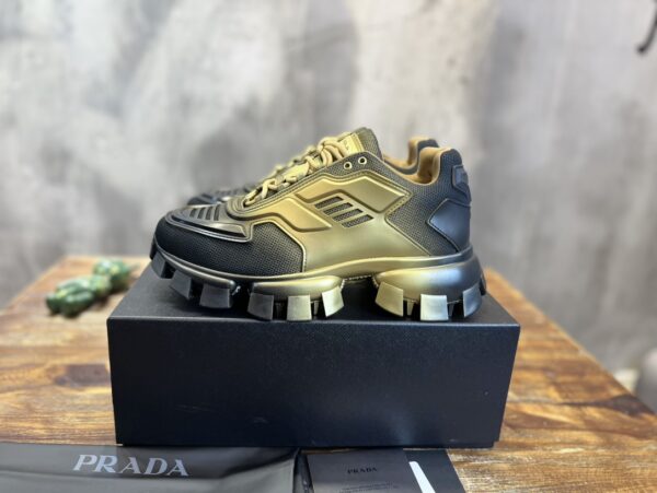 PRADA SNEAKER