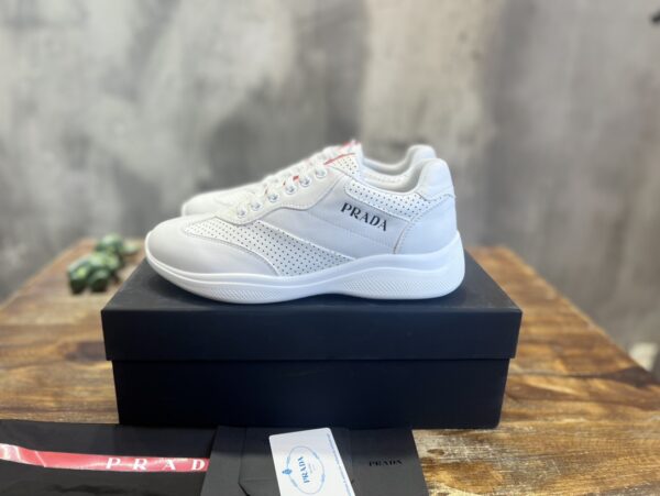PRADA SNEAKER