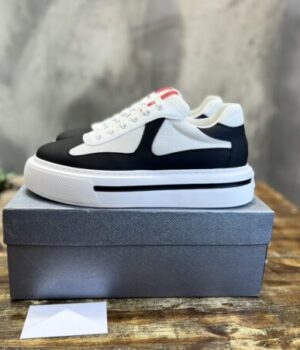 PRADA SNEAKER