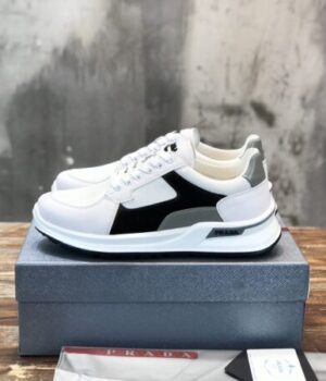 PRADA SNEAKER