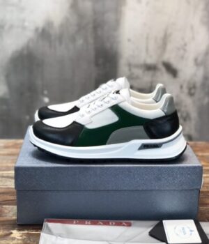 PRADA SNEAKER